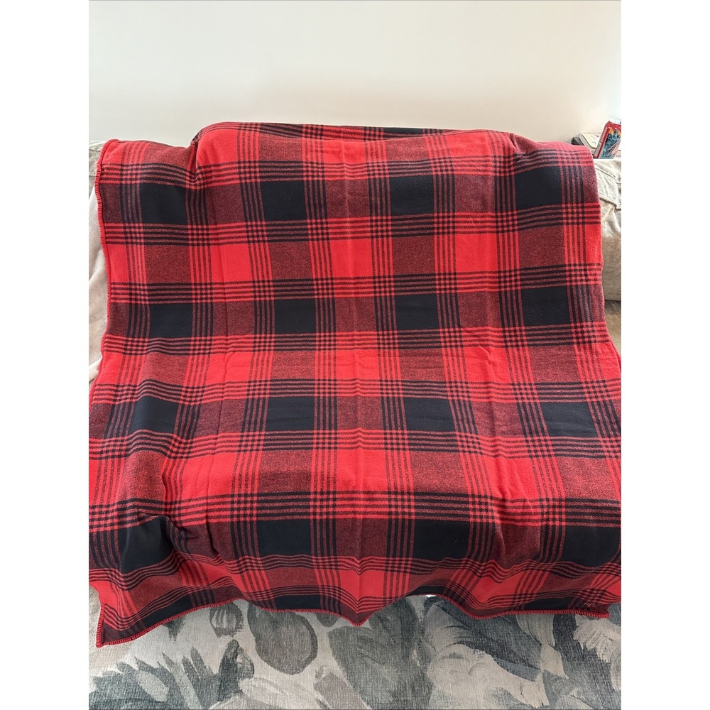 Lauren Ralph Lauren Red Colcha Jete Red Black Plaid Throw Blanket 54"x65"